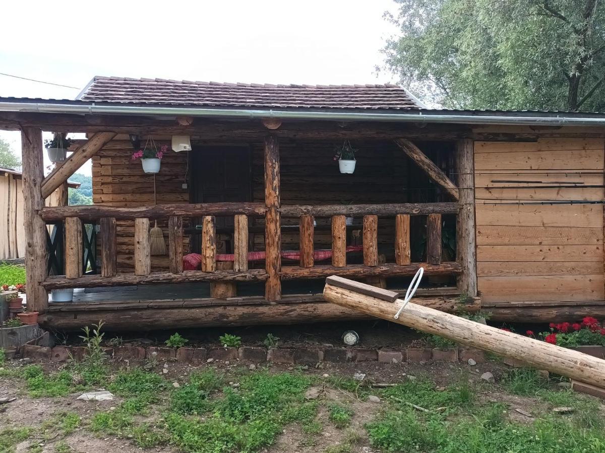 Casa Rustic Feher & Fekete Vendeghazak Sovata Exteriér fotografie